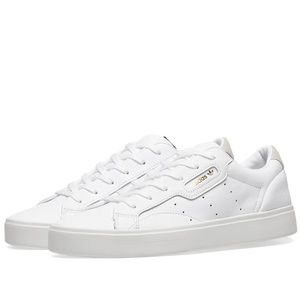 NWT - adidas Originals Super Sleek in White (W8)